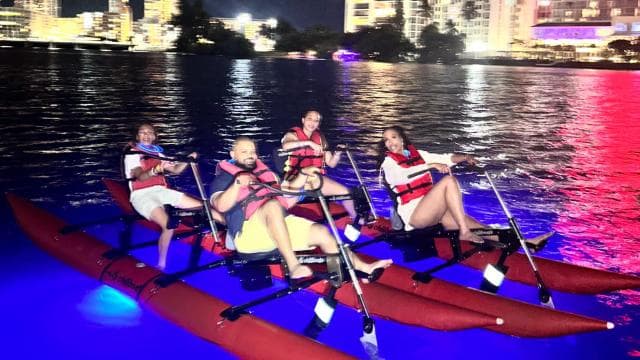 San Juan: LED Night Tour Chiliboat Waterbike, Condado Lagoon