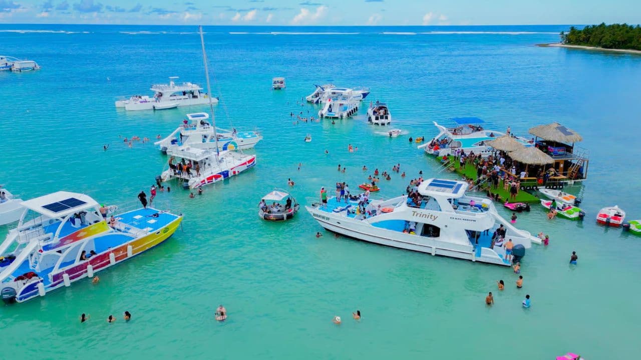 Party boat in catamaran trinity| snorkeling| private beach