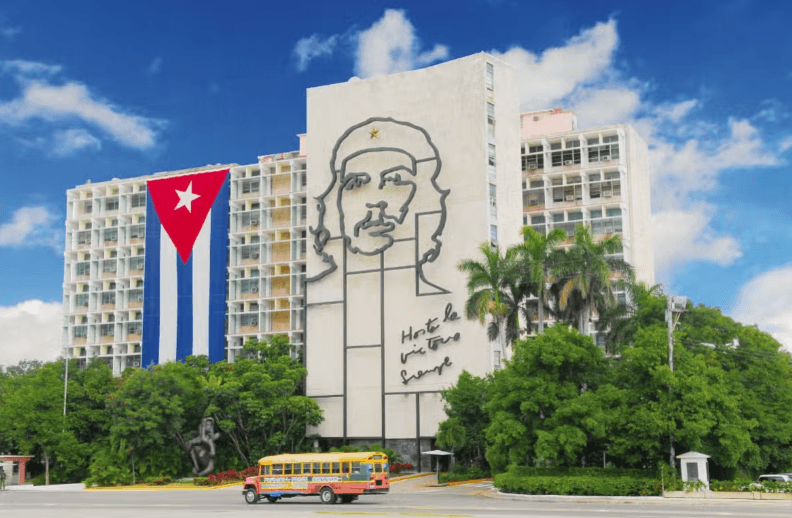 Havana Private Classic Car Tour