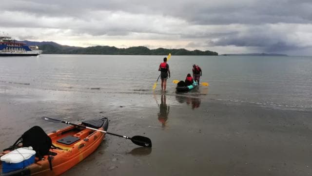 Paquera: Sunset and Bioluminescence Evening Kayaking Tour