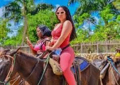 Punta Cana: Samaná Cayo Levantado & El Limón Waterfall Tour