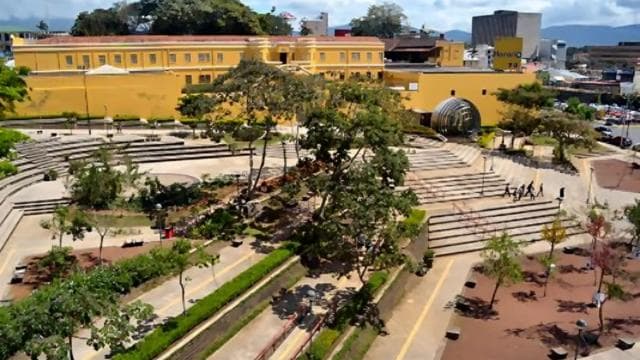 San Jose : Highlights Walking Tour With A Guide - Dominican Republic