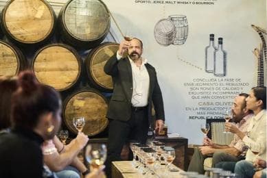 Punta Cana: Premium Rum Tasting & Hand-Rolled Cigar Pairing