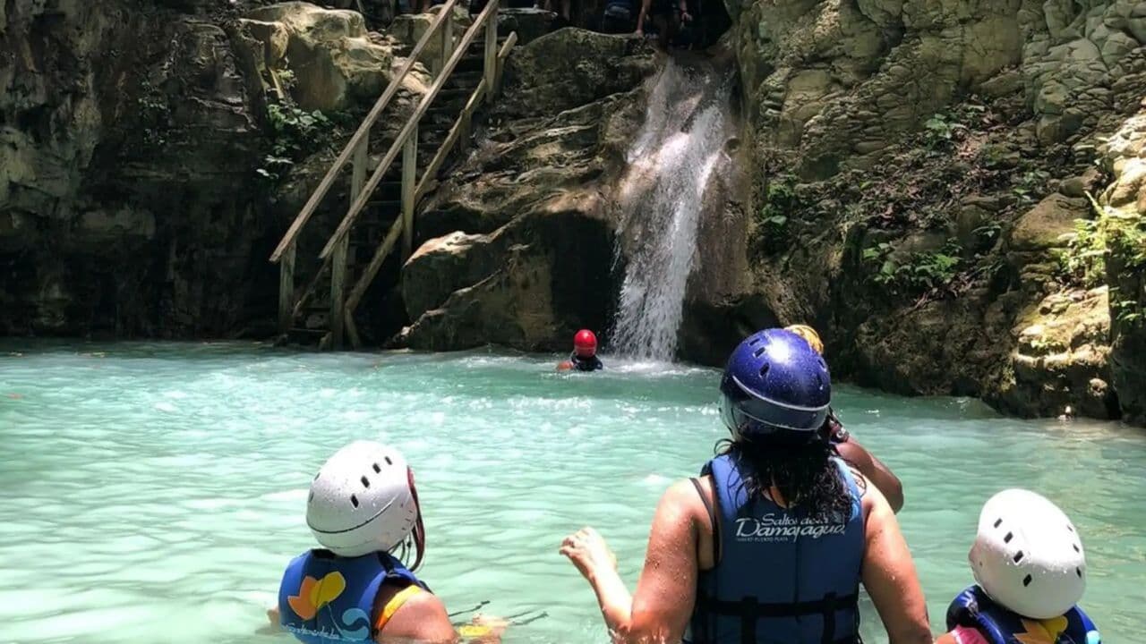 Puerto Plata: Jeep Safari and Damajagua Waterfalls Tour