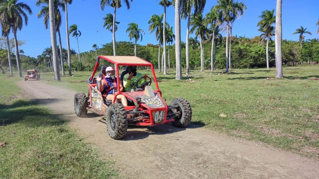Amber Cove - Taino Bay 4 Seaters Super Buggy Tour