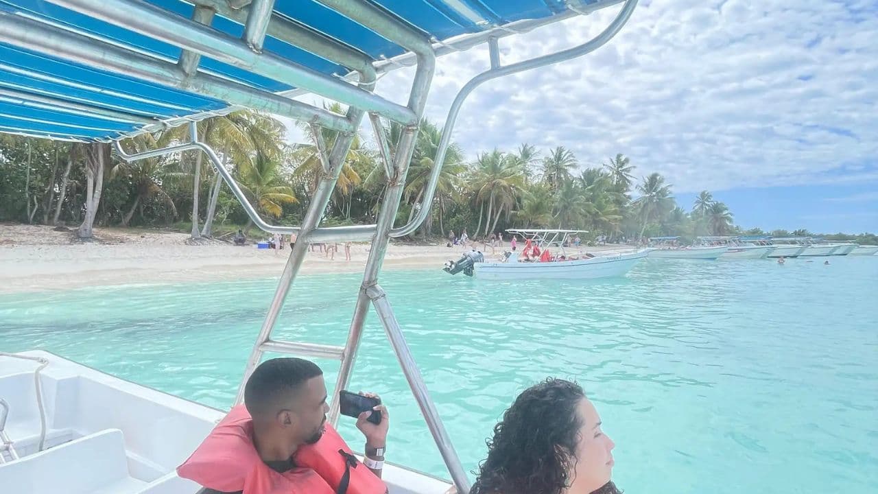 Santo Domingo: Saona Island full-day tour all-inclusive