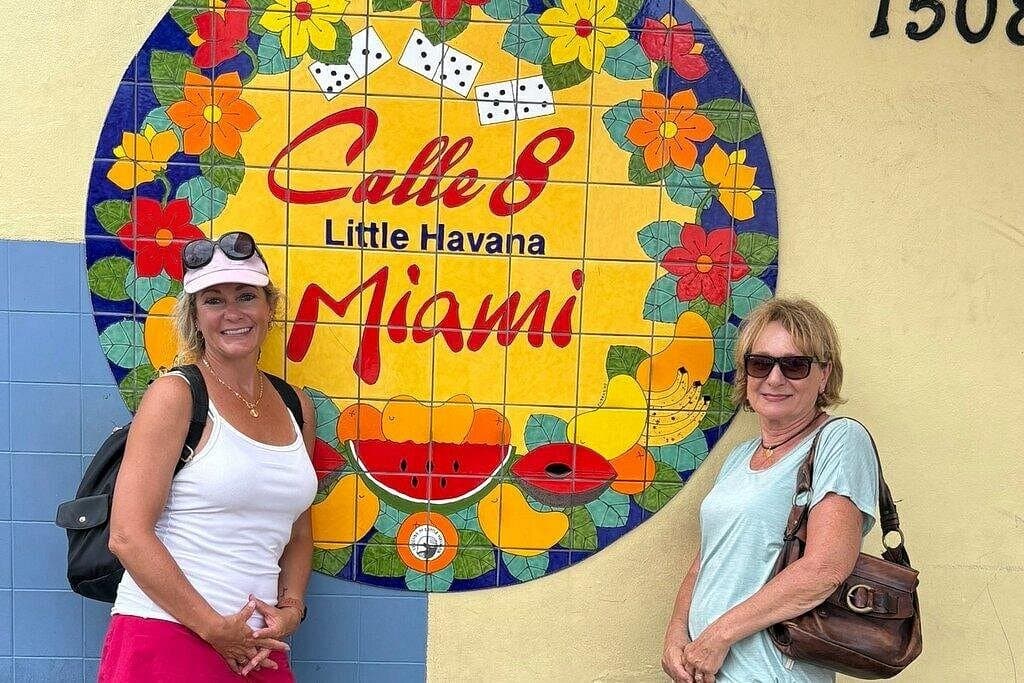 Little Havana Walking Tour – Food Tastings, Traditions & Music