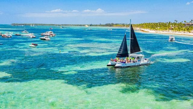 Power Cruise Tour with Snorkeling