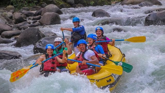 La Fortuna: Arenal Rafting Balsa River Class 2 & 3 Rafting