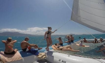Sosúa: Catamaran Cruise with Snorkeling and Lunch