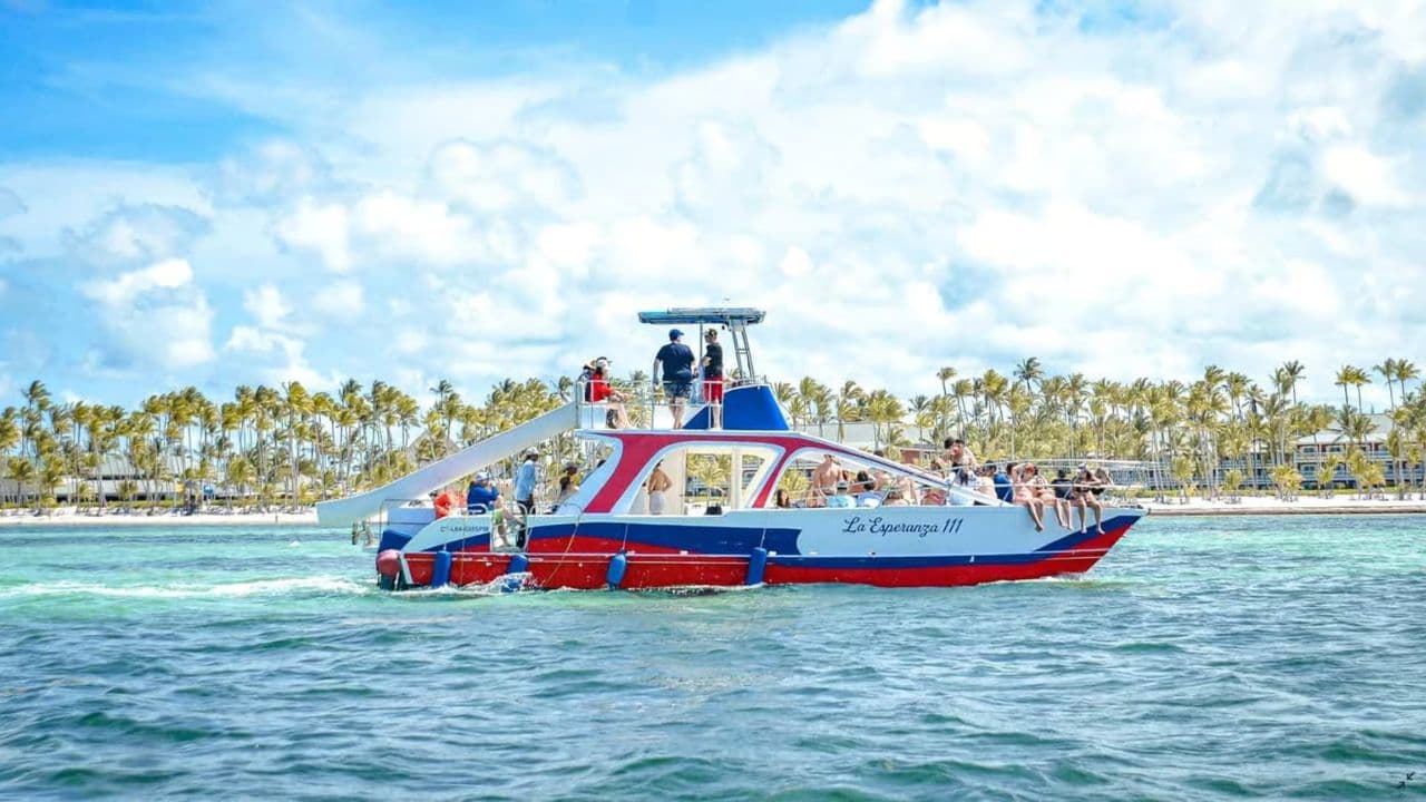 Punta Cana: Boat Party + Unlimited Drink