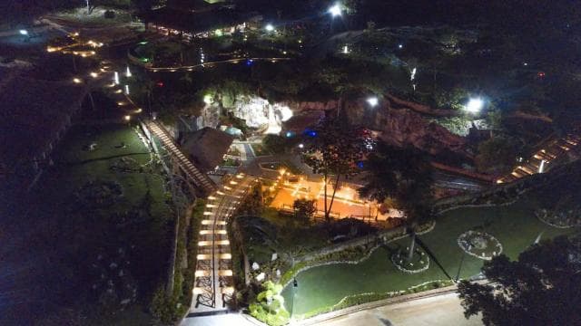 Punta Cana: Nightfall Buggies Tour & Carnival Show