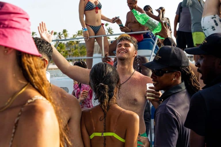 Punta Cana: Party Boat with Music & Open Bars