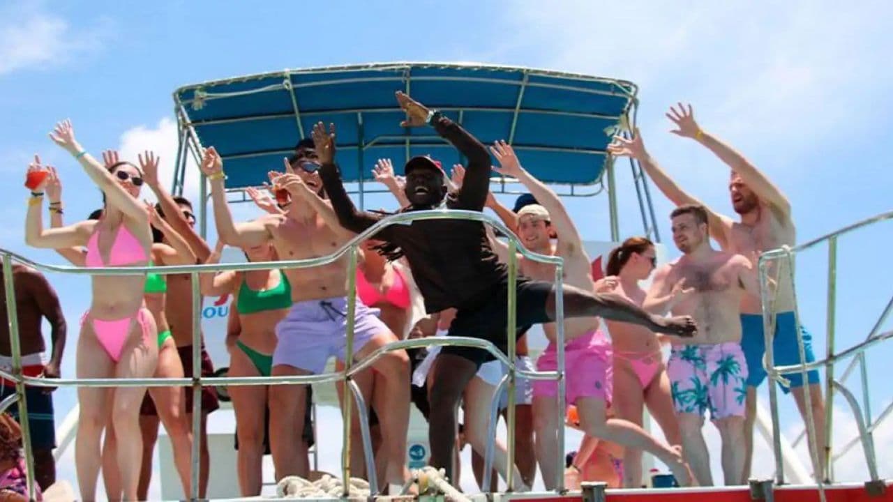 Punta Cana: Jelouma Party Boat with Round-Trip Transfers2