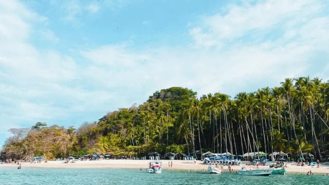 San José: Tortuga Island Tour with Snorkeling and Lunch
