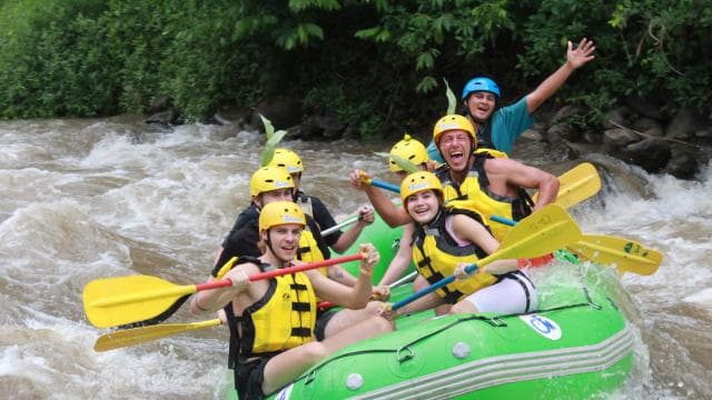 La Fortuna: White Water Rafting Class V