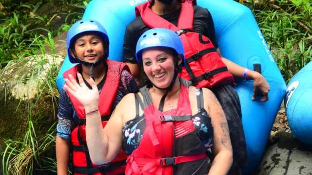 La Fortuna: Arenal River White Water Tubing Adventure
