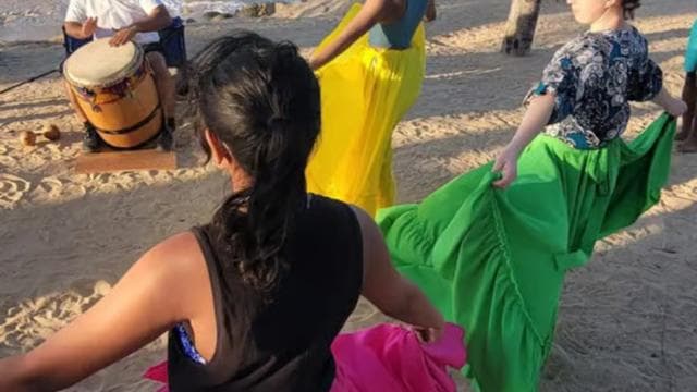 San Juan: Puerto Rican Folklore Bomba Class with Live Music