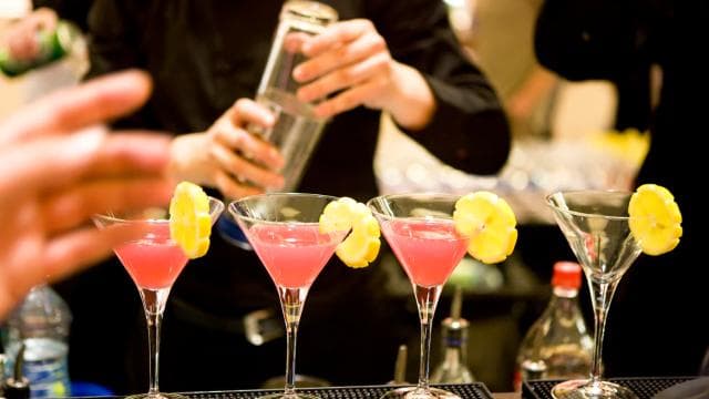 San Juan: Craft Cocktail Walking Tour with 3 Cocktails