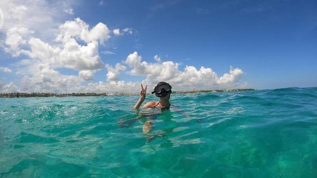 Punta Cana: Catamaran Party Cruise, Snorkeling and Open Bar