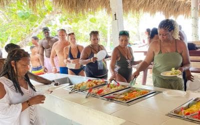 From Punta Cana or Bayahibe: Catalina Island with Snorkeling