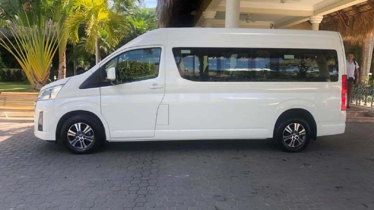 Private Transfer from Margaritaville to SDQ