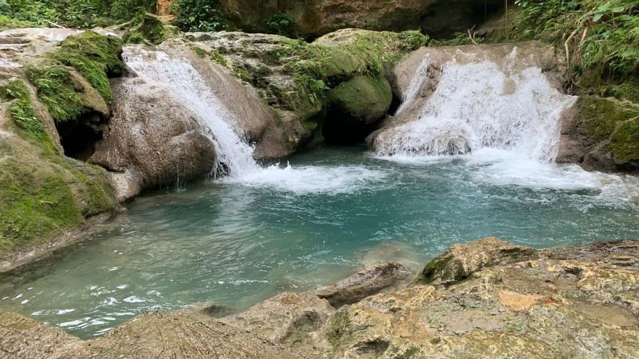 Jamaica: Full Day Dunn's River and Blue Hole with Lunch