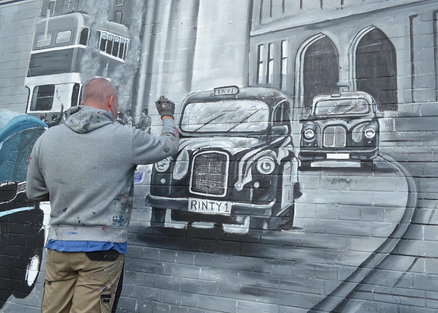 World Famous Private Belfast Troubles Taxi Cab Tour 2 Hour