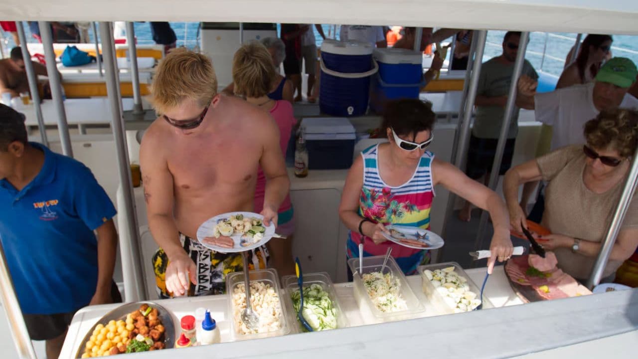 From Puerto Plata: Cayo Arena Private Catamaran Trip & Lunch