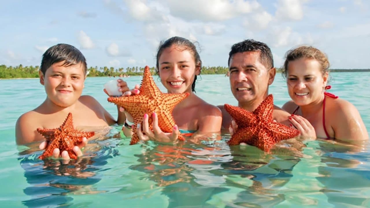 Pivate boat Saona Island Day Trip with Snorkeling and Lunch