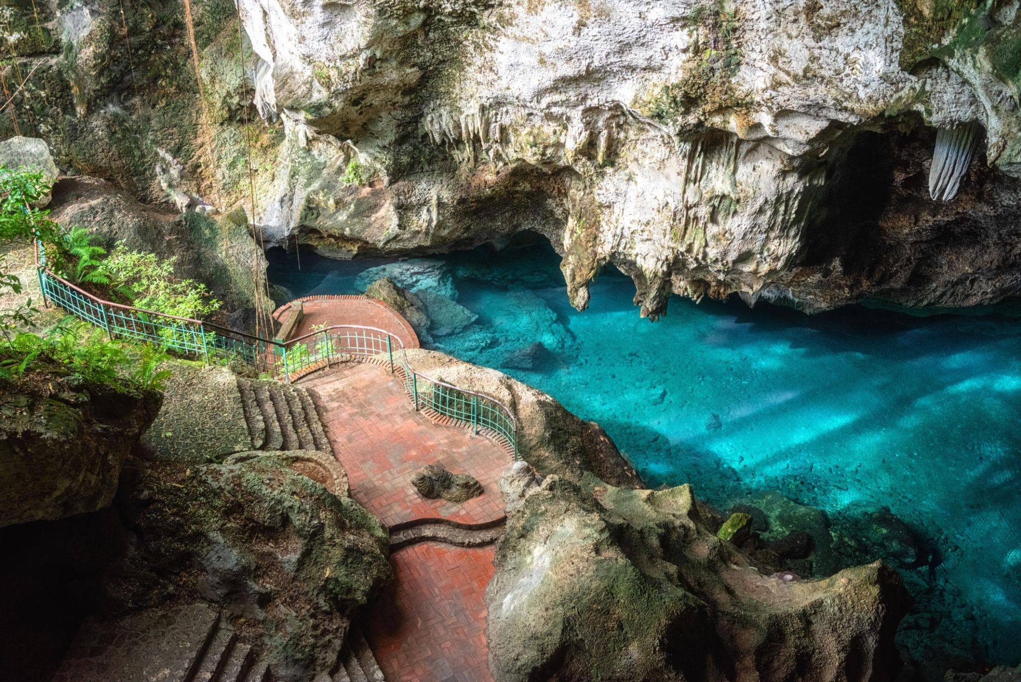 Los Tres Ojos Entrance Tour with Local Guide – Santo Domingo