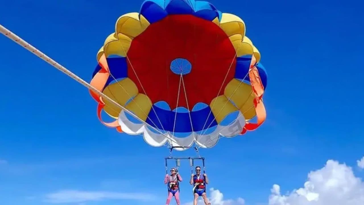 Punta Cana: Parasaling Adventure with Pick Up Hotel
