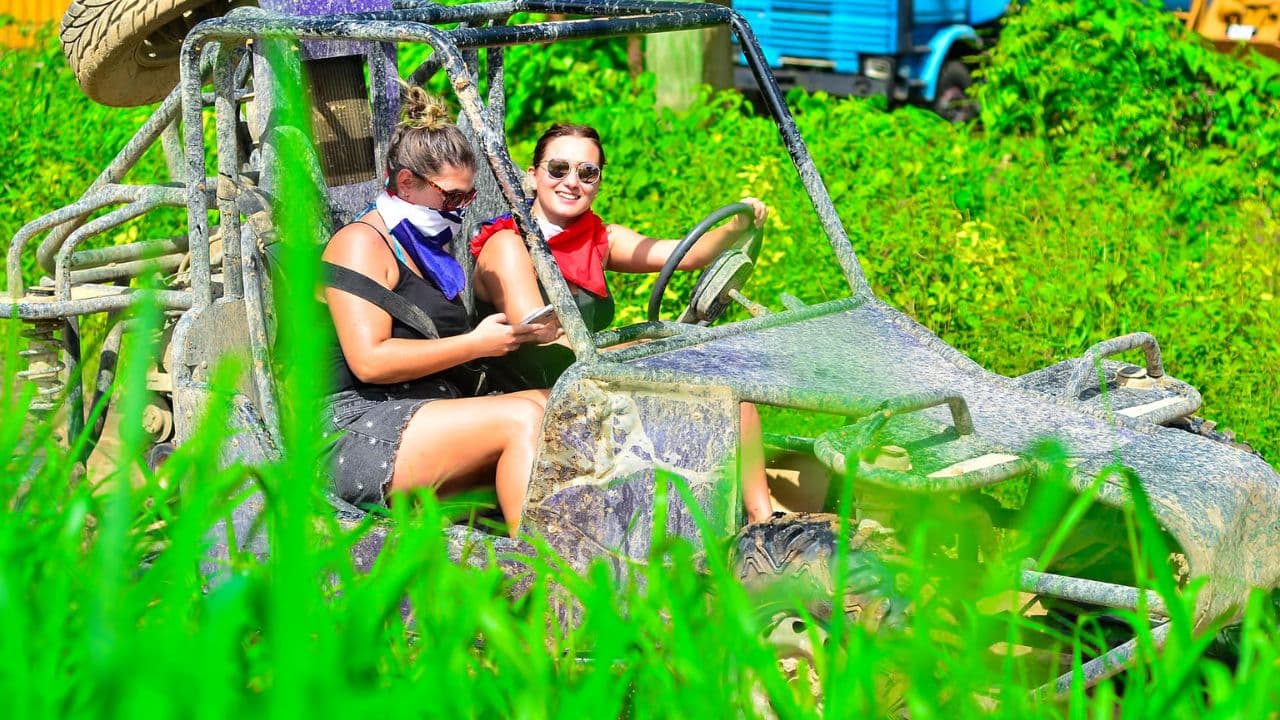 Punta Cana: Buggy or ATV Tour on the Beach and Cenote Visit